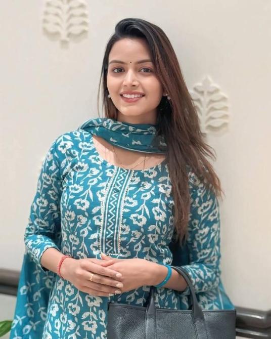 Hi i'm shreya independent girl meet direct my flat ❣️